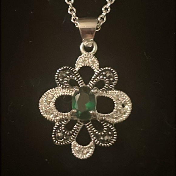 Genuine Marcasite fine silver plated Necklace w/ simulated Emerald 18” - Picture 1 of 5